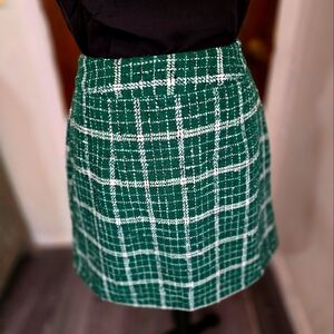 Green 💚 and white tweed skirt